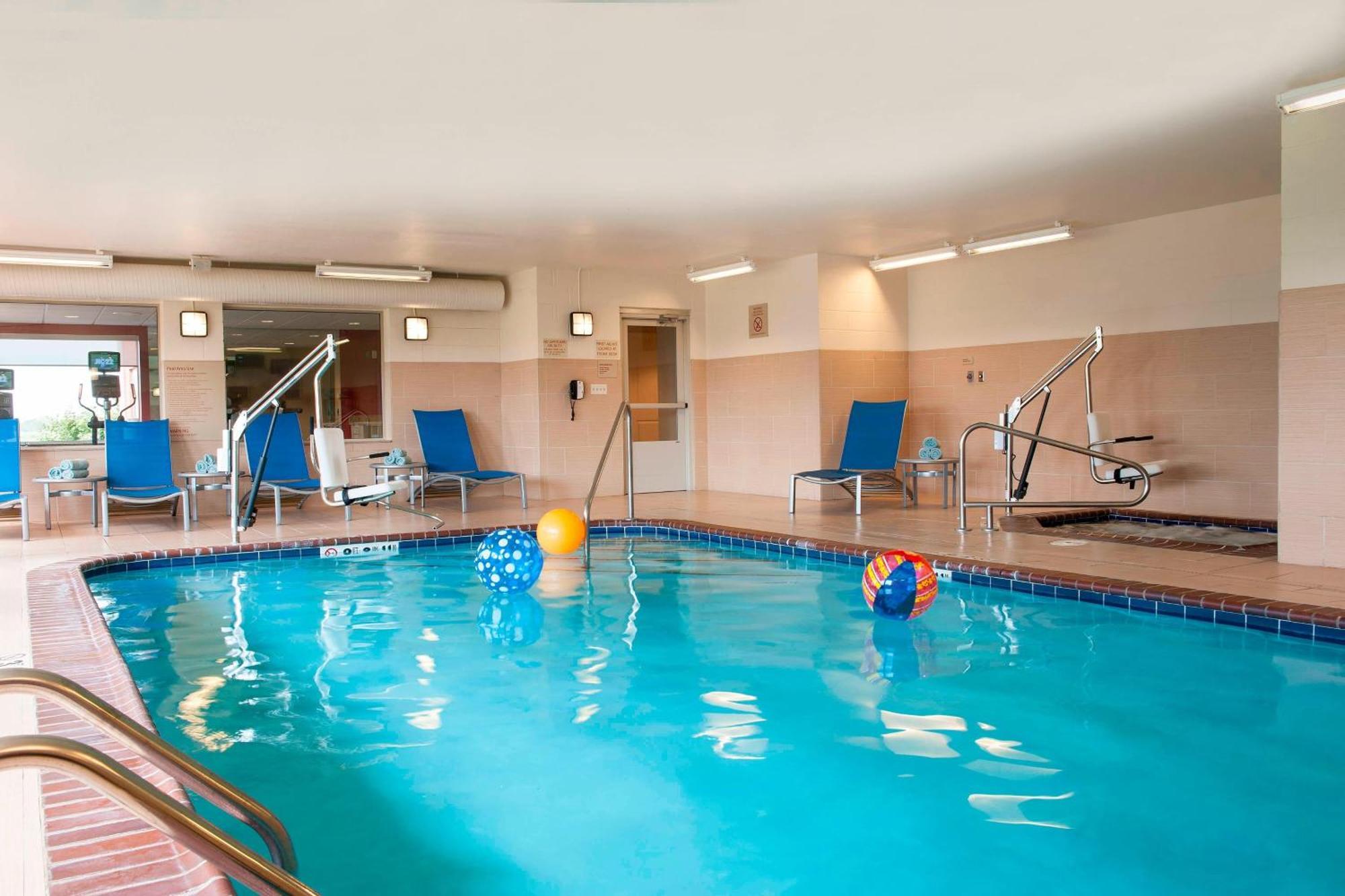 Towneplace Suites Des Moines Urbandale Джонстон Экстерьер фото